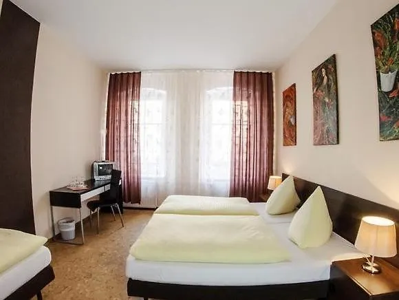 Hotel-Pension Victoria Berlin 2*,